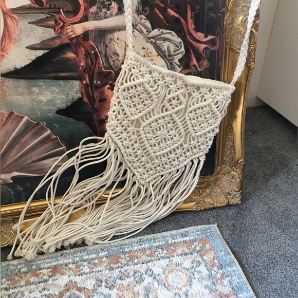 White boho / hippie crochet macramé fringe summer crossbody purse - Picture 1 of 6